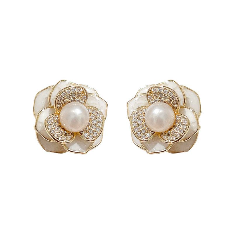 Flower Pearl Stud Earrings