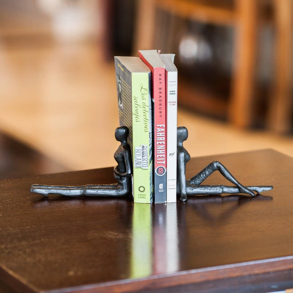 
                
                    Load image into Gallery viewer, Ladies Stretching Metal Bookend Set
                
            